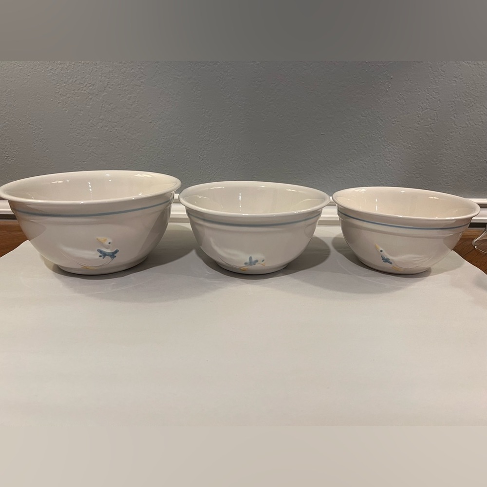 Vintage Nesting Bowls